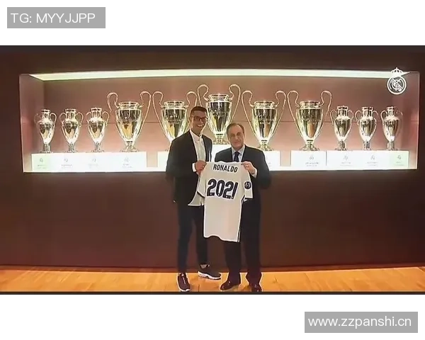 于帕梅卡努顶薪加2000万续约,皇马巴黎争夺战一触即发! 于帕梅卡努顶薪加2000万续约,皇马巴黎争夺战一触即发!